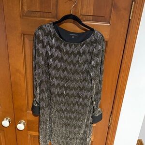 Banana republic shimmer dress size 6 in excellent condition no flaws